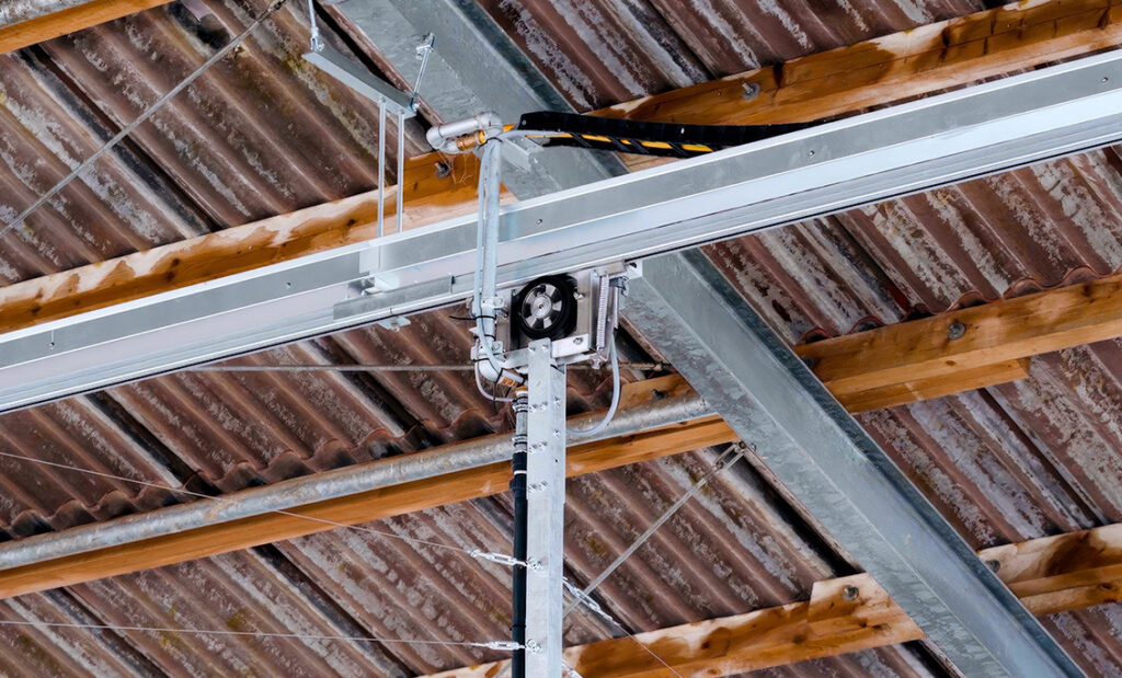 Düsenbalken, Schiene, Detailaufnahme